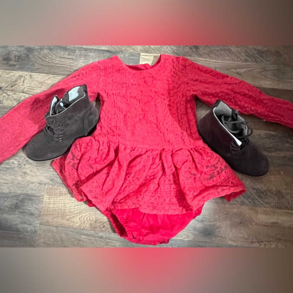 Size 6 Eliza Grace Clothing Boutique Christmas Romper